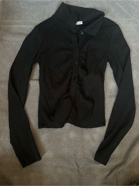 Zara Black Button-Front Long Sleeve Collared Top